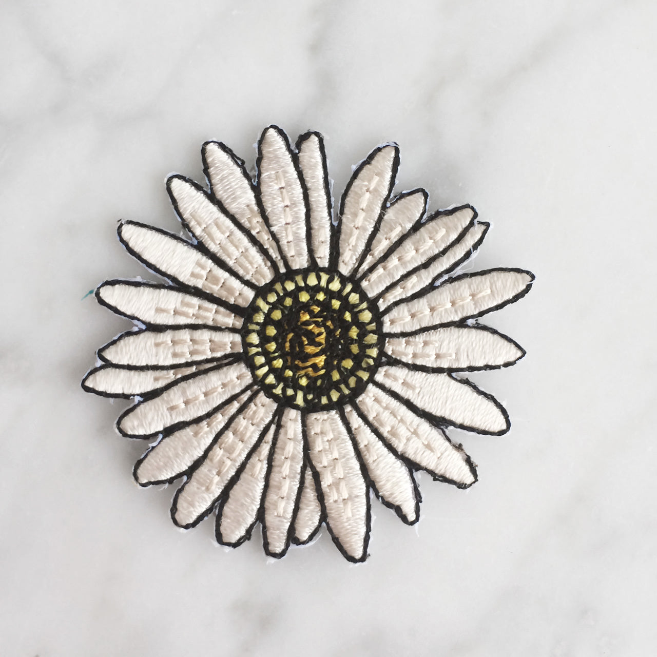 TR00067-MLT-OS-R - Daisy Flower Iron On Patch - Wildflower + Co clean