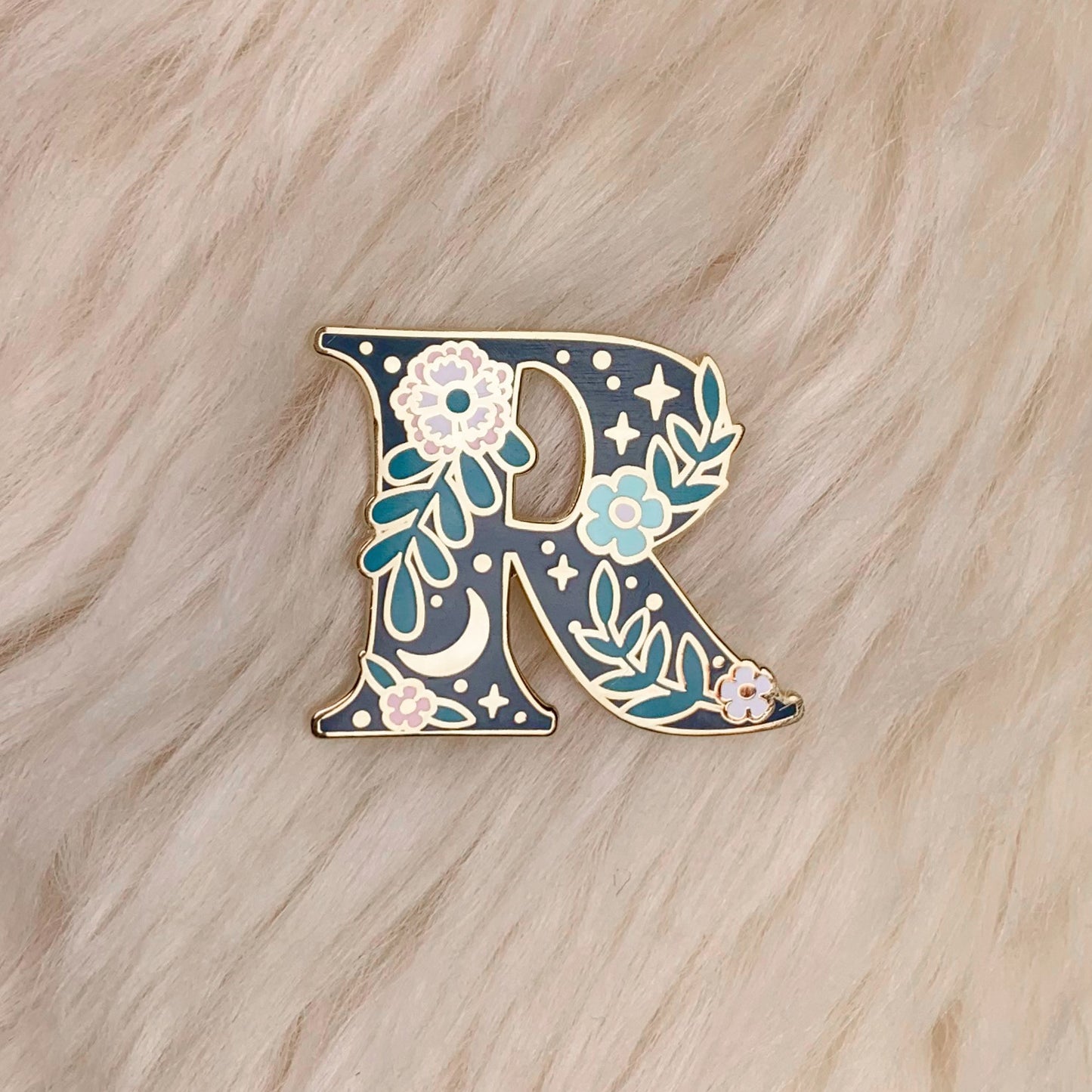 AC00264-MLT-OS - Botanical Letter Enamel Pin,  R