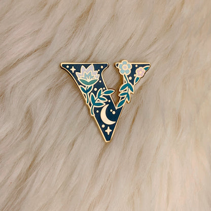 AC00264-MLT-OS - Botanical Letter Enamel Pin,  V