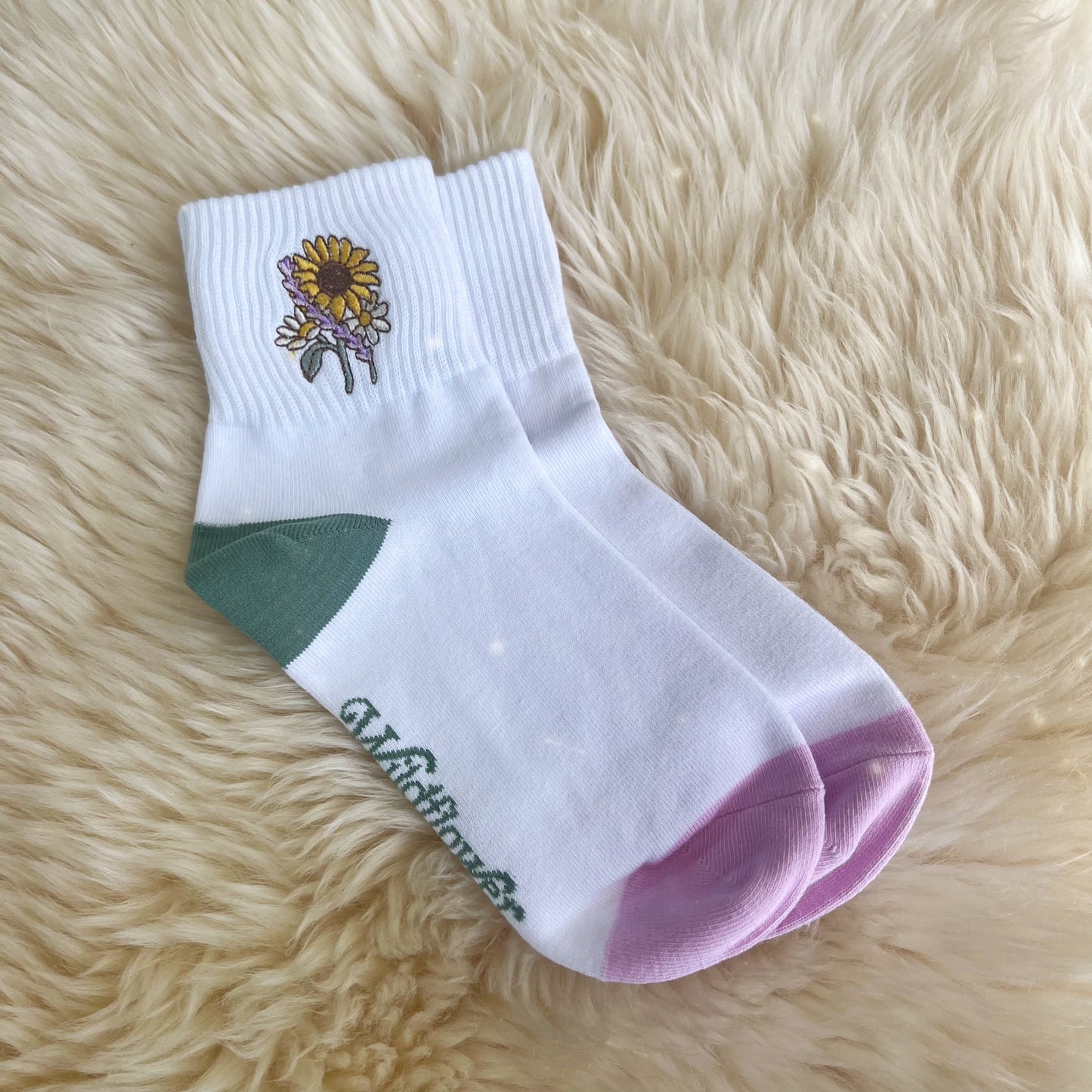 AC00406-MLT-OS - Sunflower Embroidered Athletic Ankle Sock - Wildflower + Co (1) 