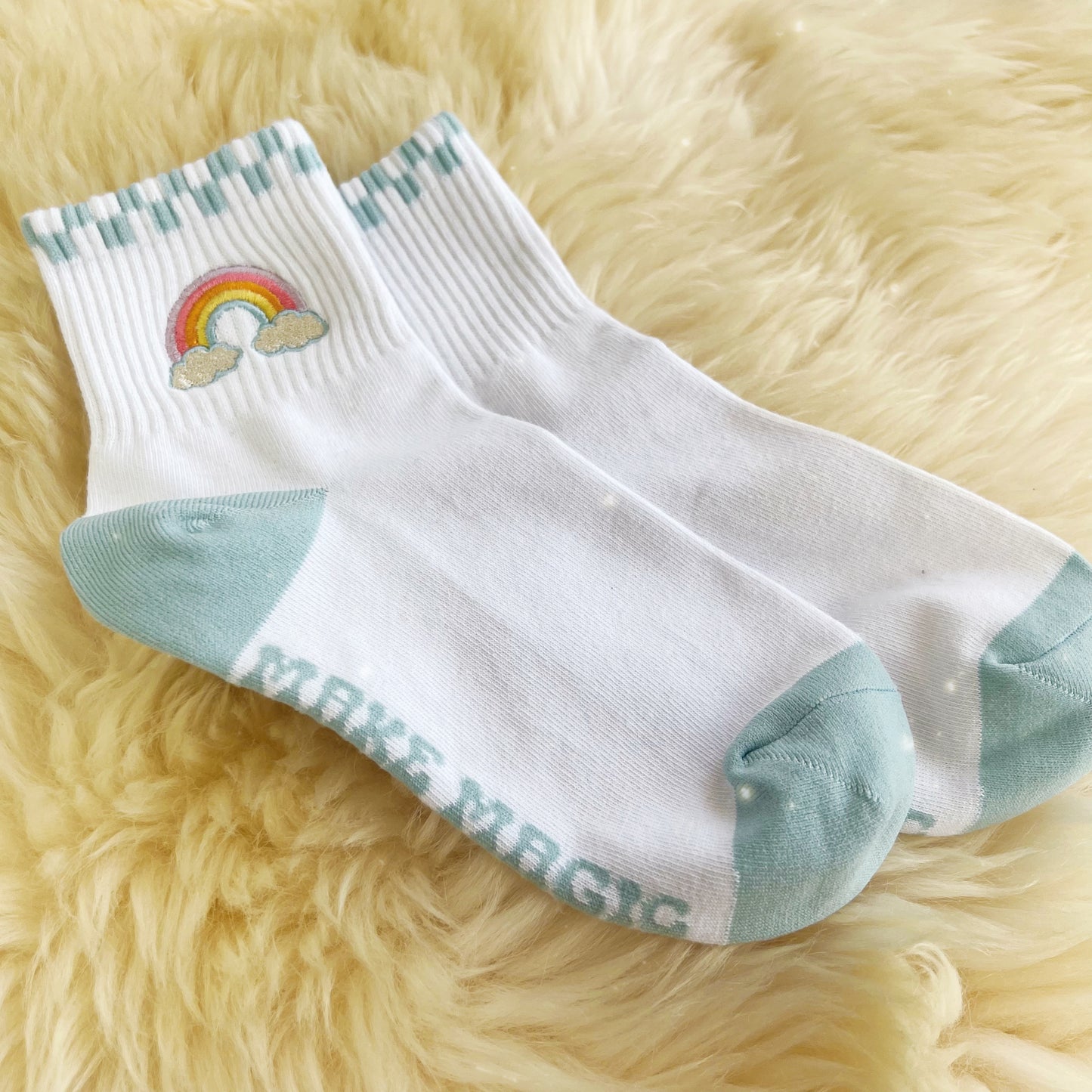 AC00408-MLT-OS - Rainbow Embroidered Athletic Ankle Sock - Wildflower + Co (1)
