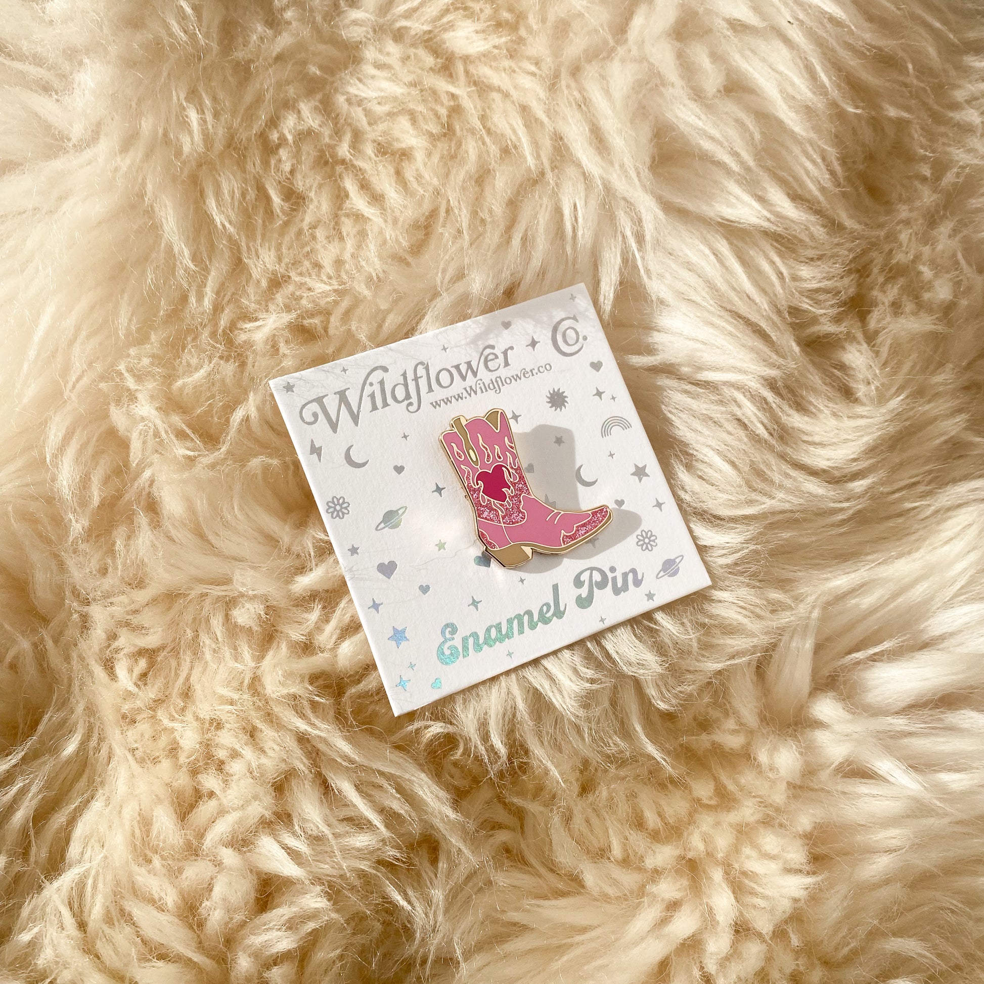 AC00462-HOT-OS - Flaming Heart Cowgirl Boot Pin - Hot Pink - Cowboy Boot Pins - Southern Western Southwest Accessories - Flaming Heart Pin - Wildflower + Co CARDED PINK
