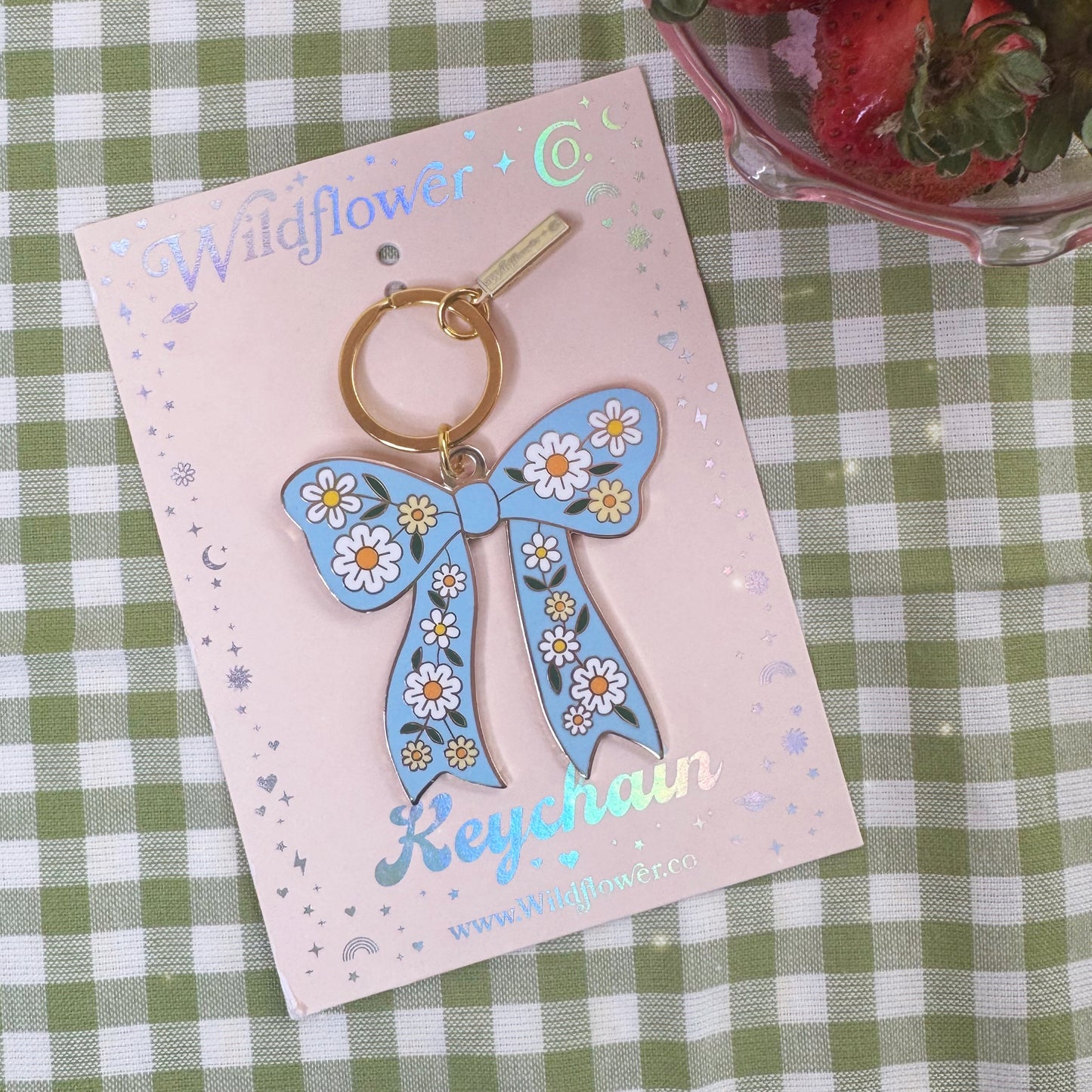 Daisy Bow Keychain