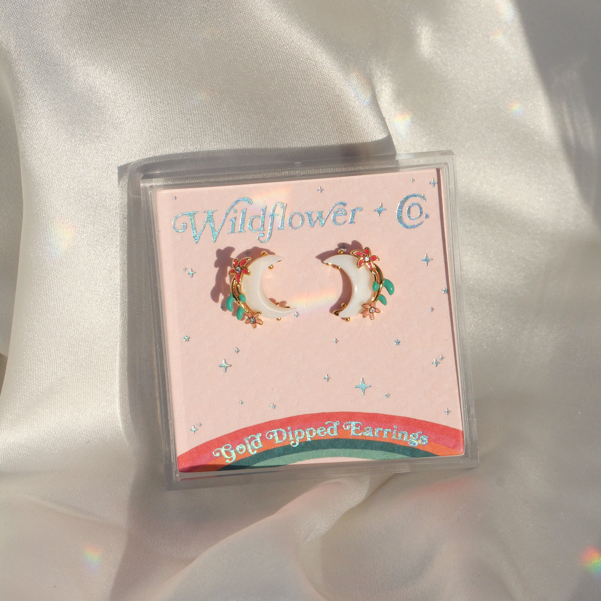 JW00687-GLD-OS - Moon & Flower Stud Earrings, Shell & Gold - Wildflower + Co box