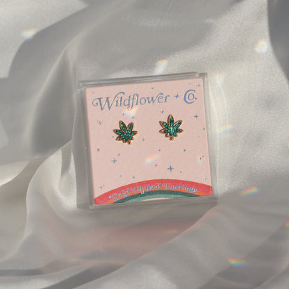 JW00886-GLD-OS-R - Weed Stud Earrings - Wildflower + Co box