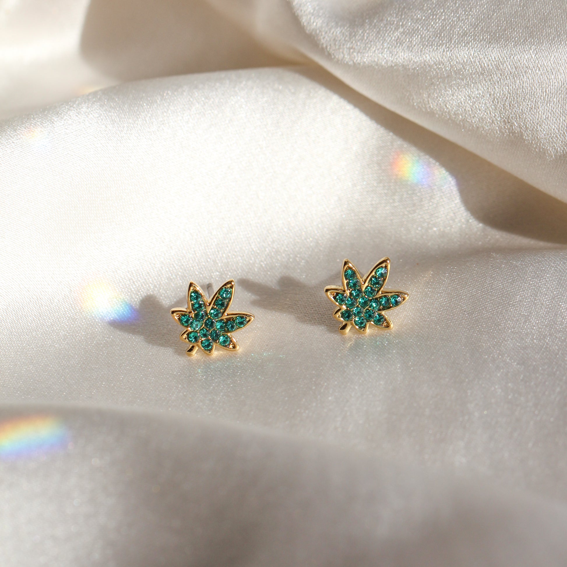 JW00886-GLD-OS-R - Weed Stud Earrings - Wildflower + Co satin 2
