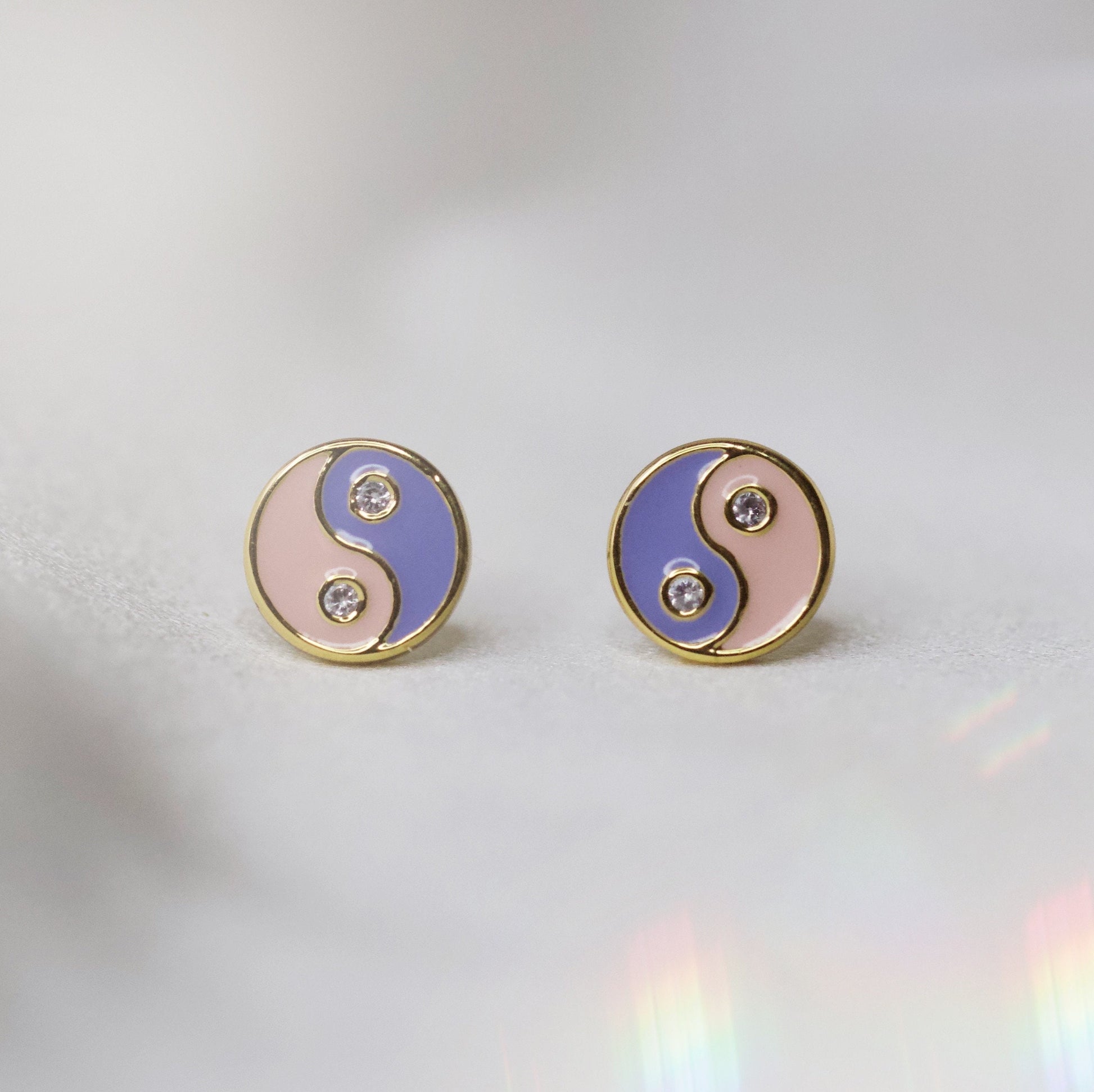 JW01020-GLD-OS - Yin Yang Stud Earrings - Pink & Blue Enamel - Wildflower + Co (1) satin