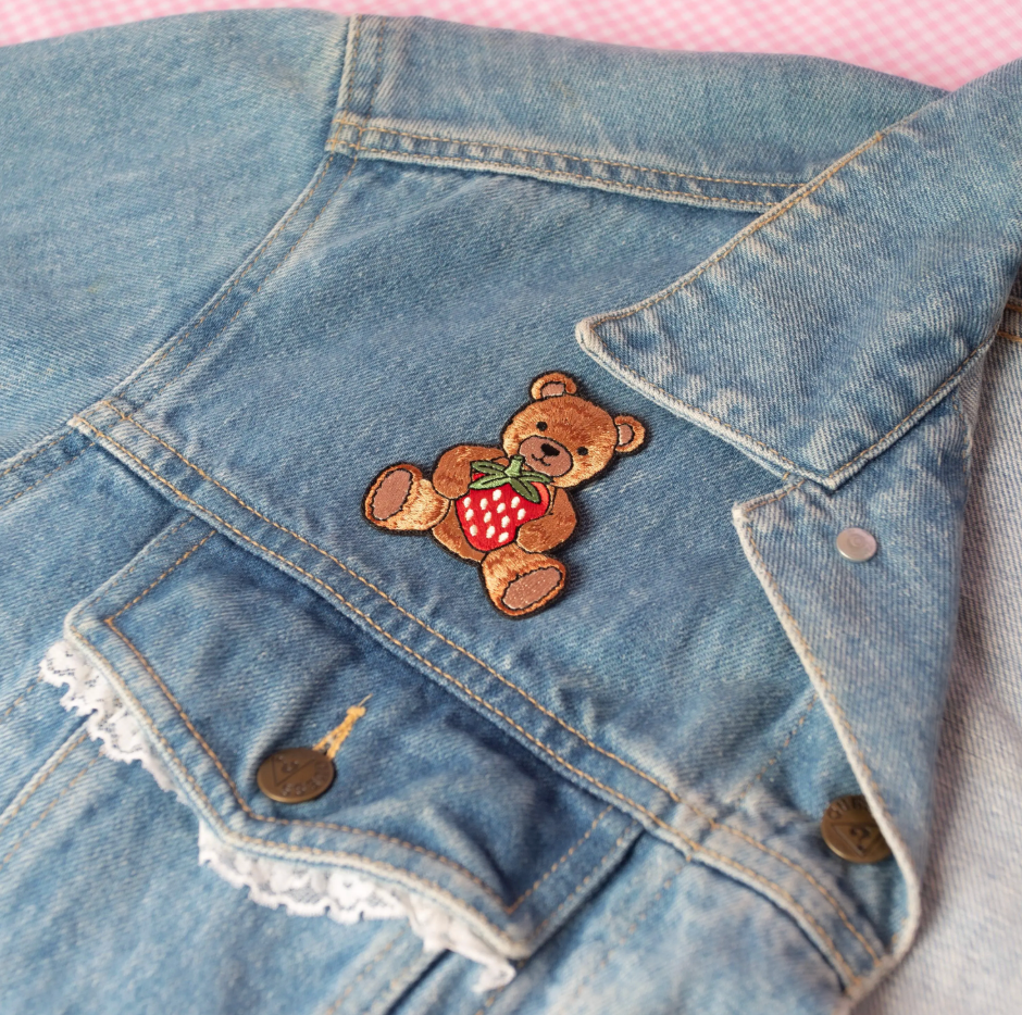 Teddy Bear w. Strawberry Patch