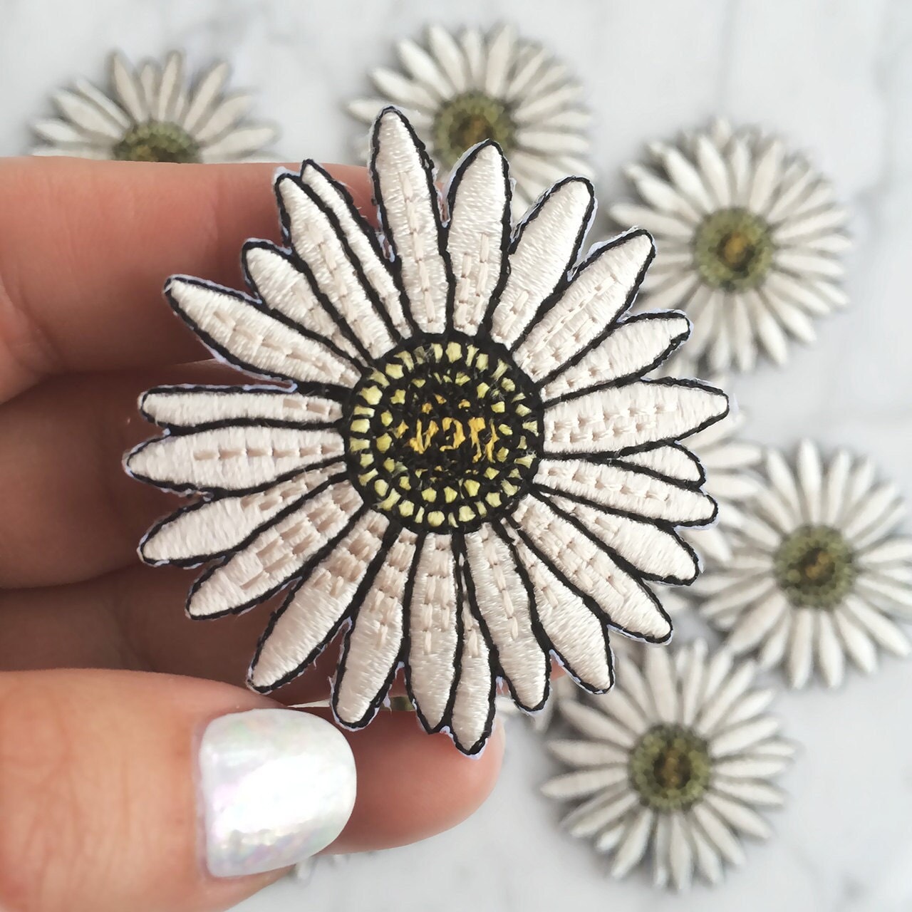 TR00067-MLT-OS-R - Daisy Flower Iron On Patch - Wildflower + Co
