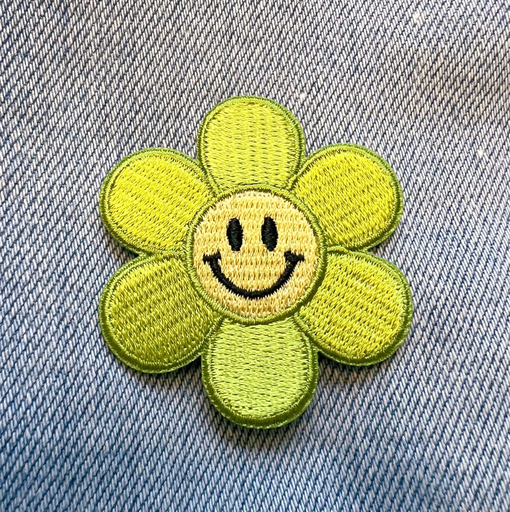 Smiley Face Daisy Patches - Wildflower + Co lime green