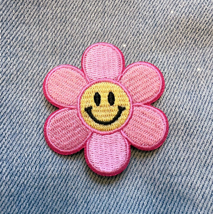 Smiley Face Daisy Patches - Wildflower + Co pink