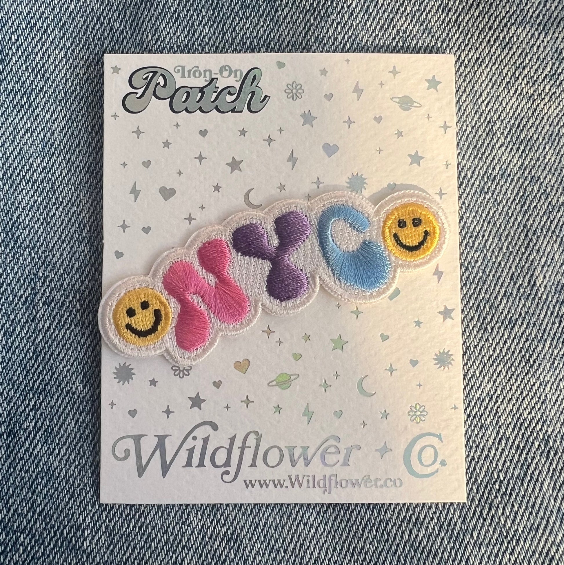 TR00633-MLT-OS - NYC Smiley Patch - Embroidered Iron on Patches for Jackets - Cute New York City Souvenir Gift - Wildflower + Co (4) card