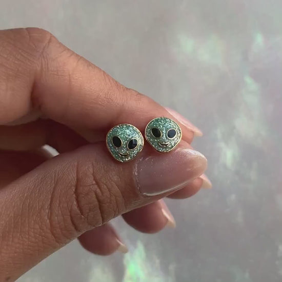 alien earring video - JW00425-MNT-OS-R_-_Alien_Stud_Earrings_Mint_Glitter_-_Wildflower_Co_vousuw