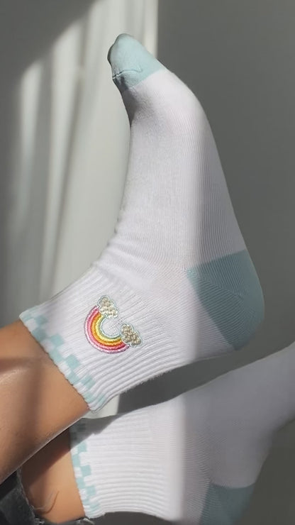 AC00408-MLT-OS - Rainbow Embroidered Athletic Ankle Sock - Wildflower + Co (1) video